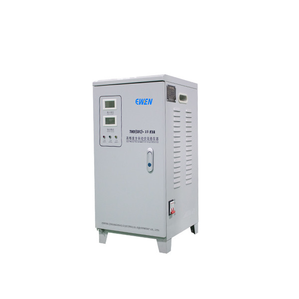 কারখানার বিক্রয় 15KVA একক ফেজ ভোল্টেজ স্থিতিশীল 220V 50HZ 60HZ ডিজিটাল মিটার সহ