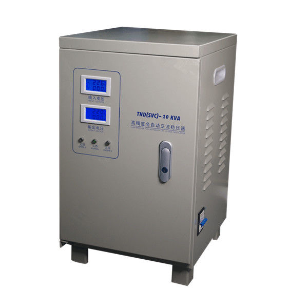 50HZ 60HZ অটো ভোল্টেজ স্ট্যাবিলাইজার একক ফেজ 220V 110V এলসিডি ডিসপ্লে সহ
